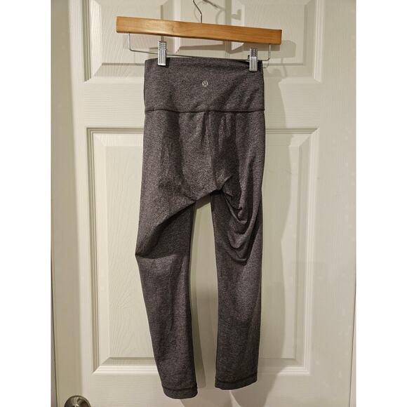 Lululemon  Wunder Under Crop (Hi-Rise) *Luxtreme 21 Heathered Black size 2 - Picture 2 of 4